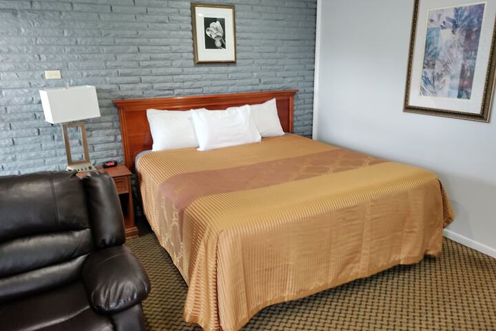 Room 36 of 43
