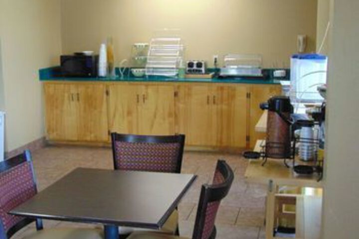 Oak Leaf Inn