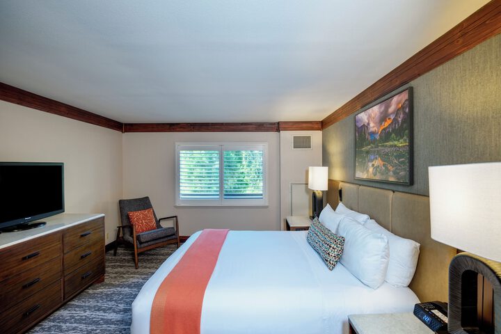 Room 65 of 181