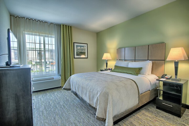 Room 19 of 28
