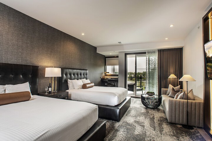 Room 15 of 41