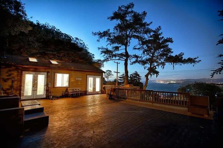 Marbella Lane Pedro Point Beach House with Hot Tub