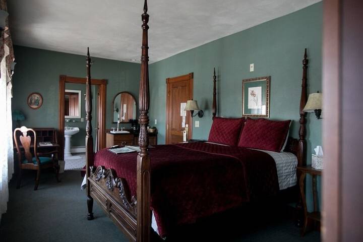 Room 19 of 29