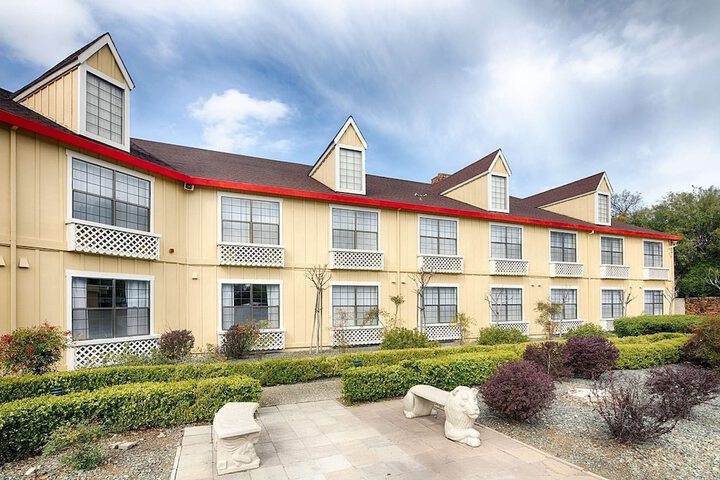 Hotel 6 of 27