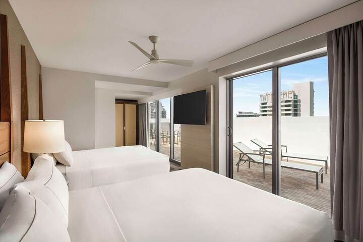Room 58 of 118