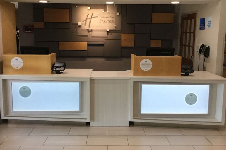 Hotel Interior 10 of 46