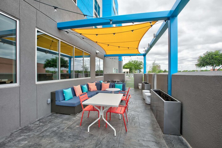 Terrace/Patio 17 of 20