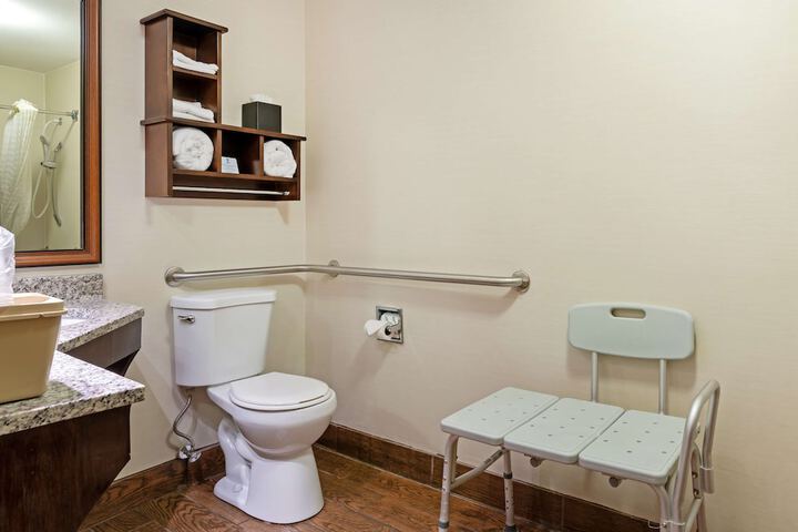 Room 17 of 31