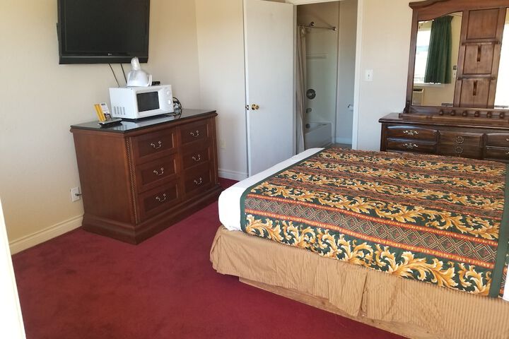 Room 14 of 31