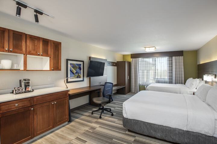 Room 136 of 348