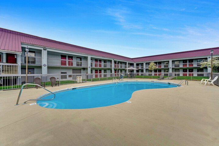 Pool 5 of 31