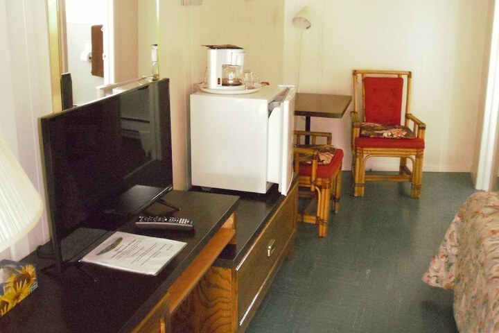Room 9 of 47