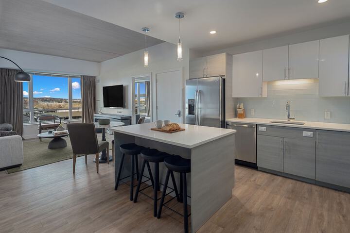 Hyatus Luxury Residences Somerville