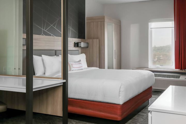 Room 40 of 75