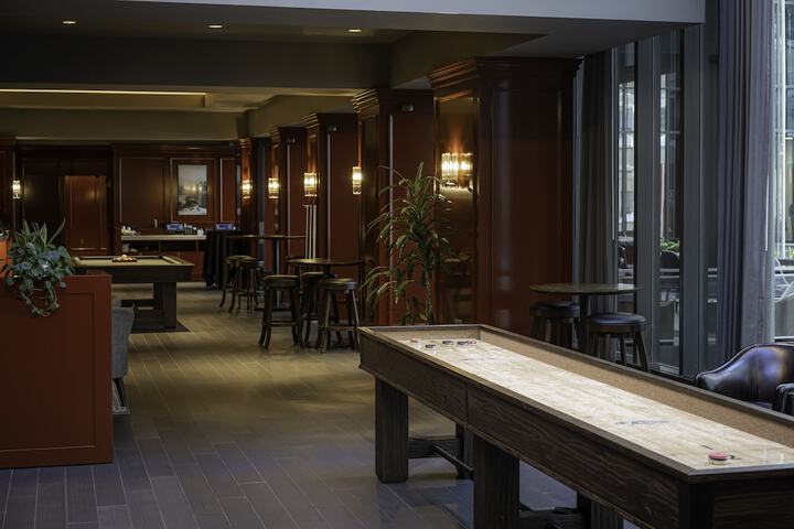 The Marquette Hotel Curio Collection by Hilton
