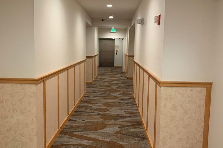Ballroom/Hall 44 of 50