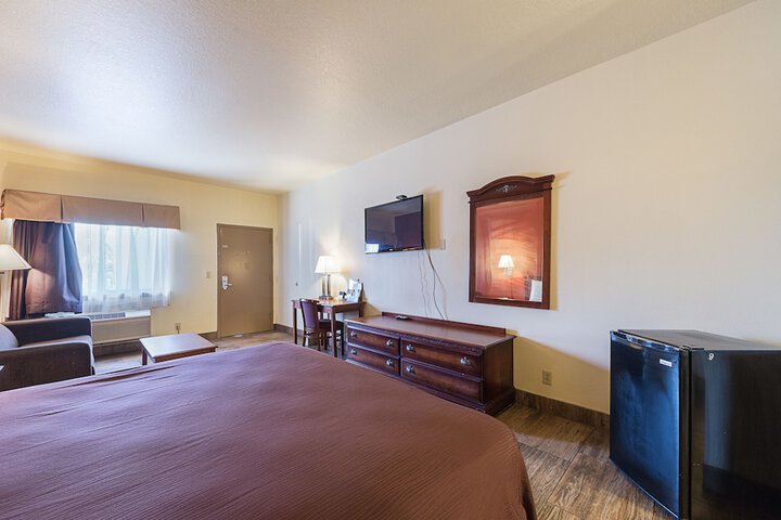 Room 28 of 53
