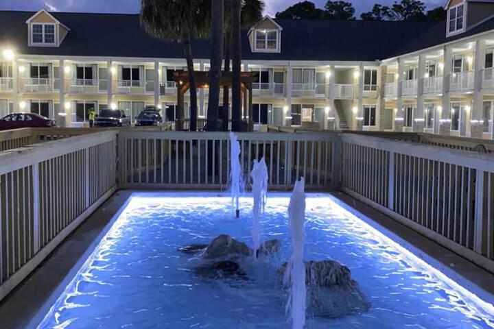Days Inn by Wyndham Pawleys Island