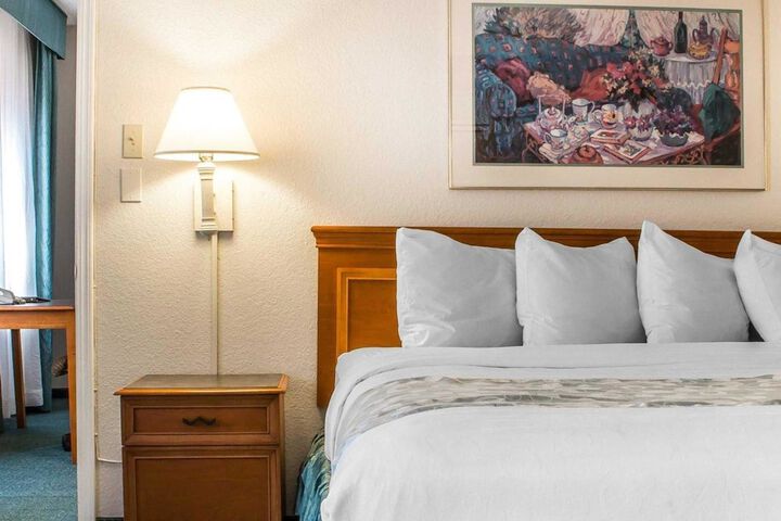 Quality Inn Tulsa Central