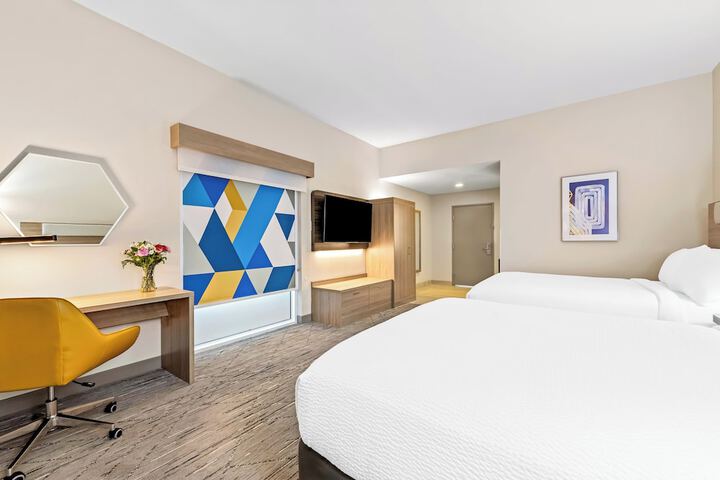 Room 37 of 47