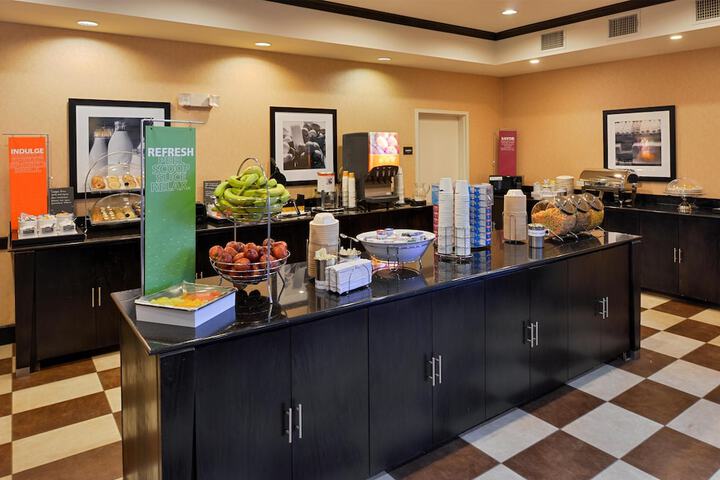 Hampton Inn Pecos