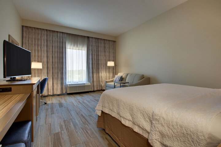 Hampton Inn Sneads Ferry North Topsail Beach