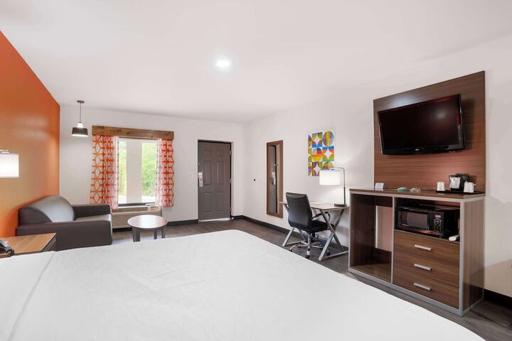 Room 15 of 51