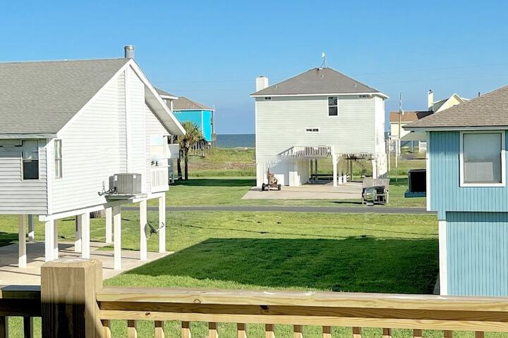 Tideâs Up 3 Bedroom Home by RedAwning