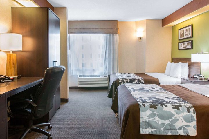 Room 26 of 59
