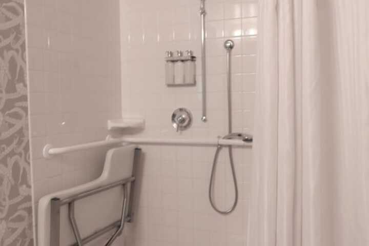 Room 53 of 130