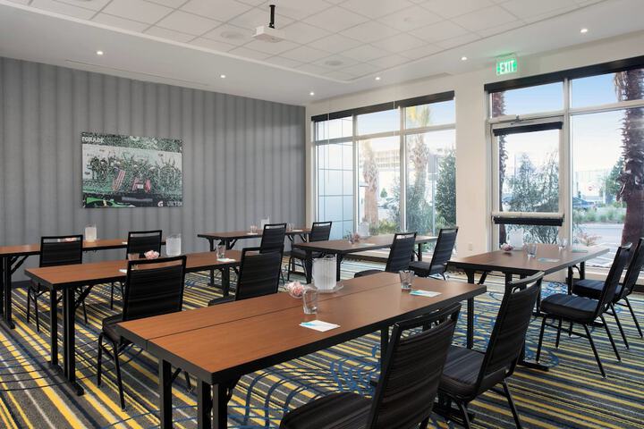 Fairfield Inn & Suites by Marriott Daytona Beach Speedway / Airport