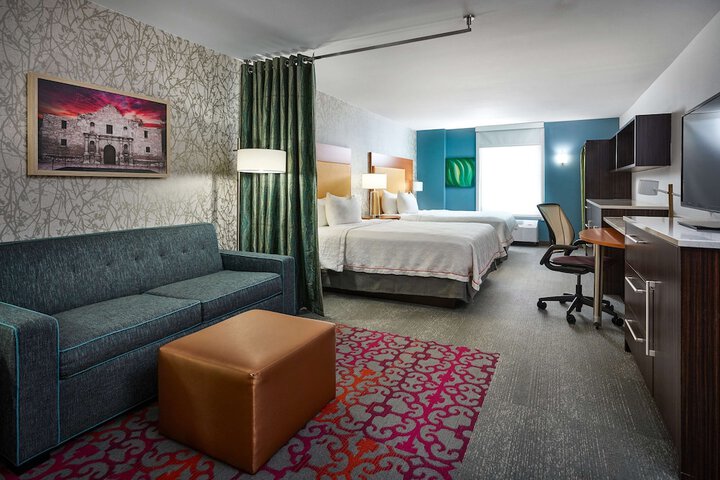 Room 12 of 27
