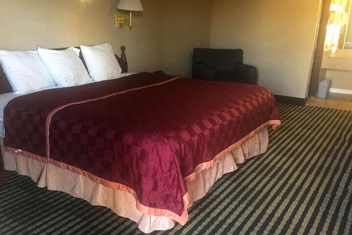 Room 14 of 17