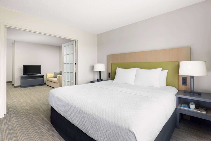 Country Inn & Suites by Radisson Big Flats (Elmira), NY