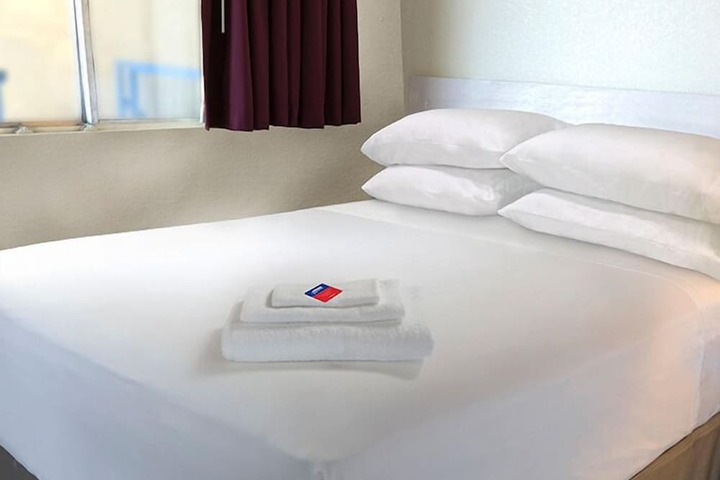 Americas Best Value Inn & Suites Forsyth
