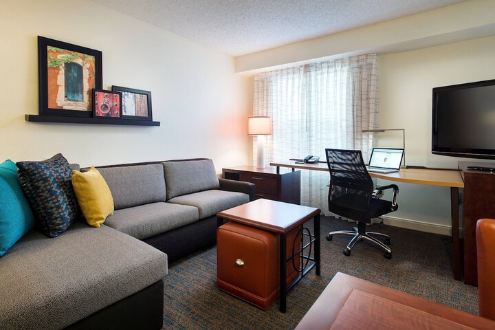 Room 15 of 29