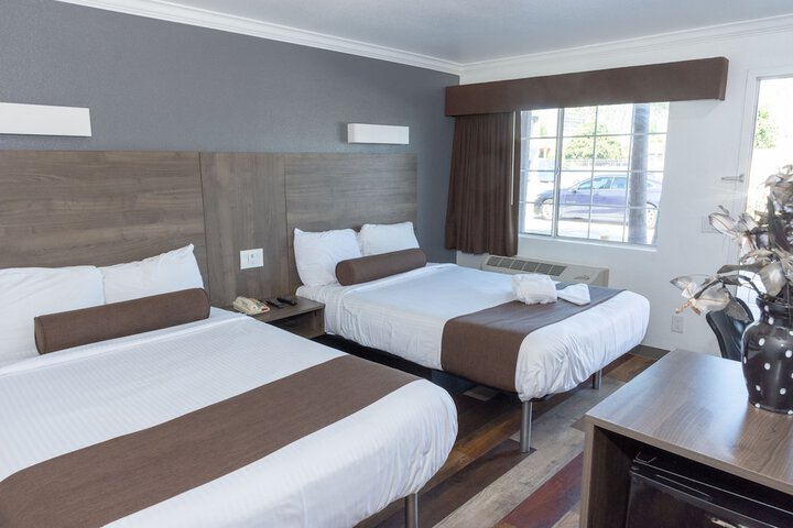 Value Inn Bellflower