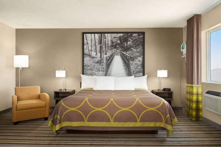 Room 14 of 29