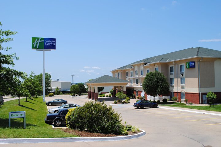Holiday Inn Express Boonville by IHG