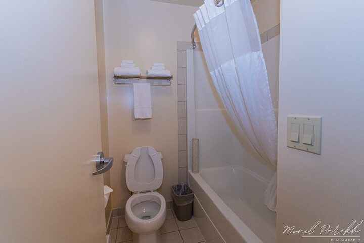 Room 7 of 30