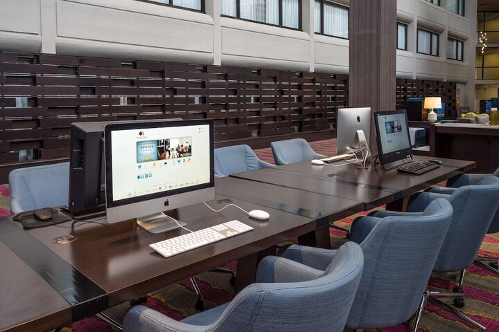 Business Center 37 of 38