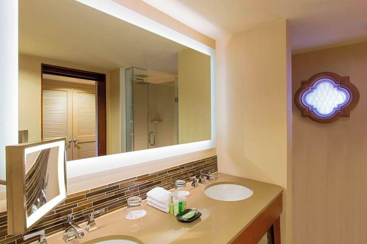 The Westin La Paloma Resort and Spa