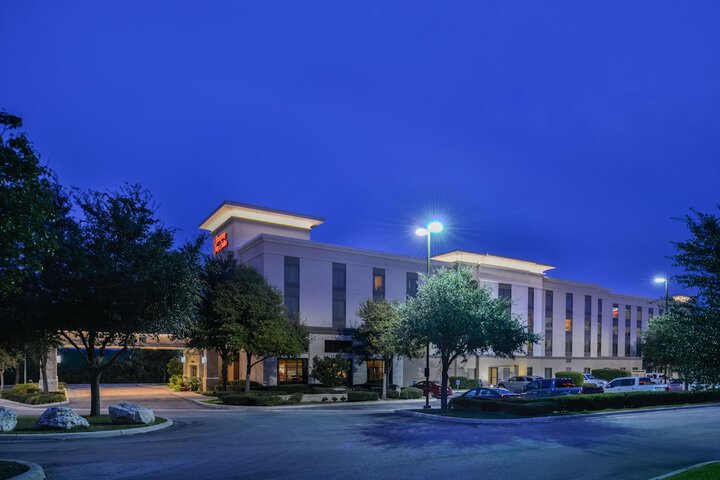 Hampton Inn & Suites Schertz