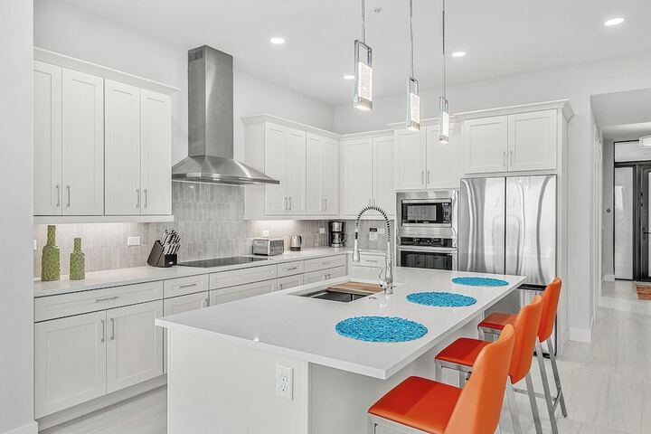 Harbor Island Beach Club Homes by Villatel