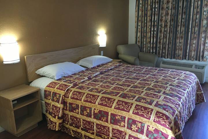 Room 36 of 51