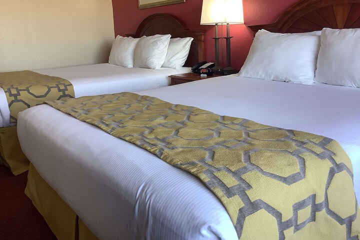 Baymont Inn & Suites by Wyndham