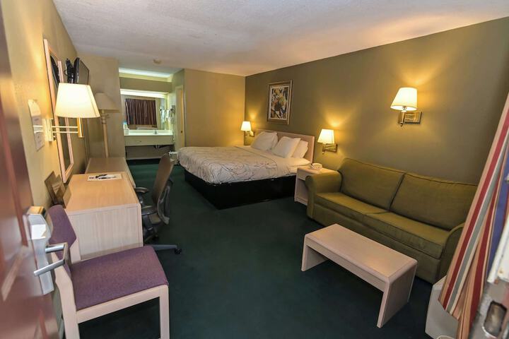 Room 41 of 46
