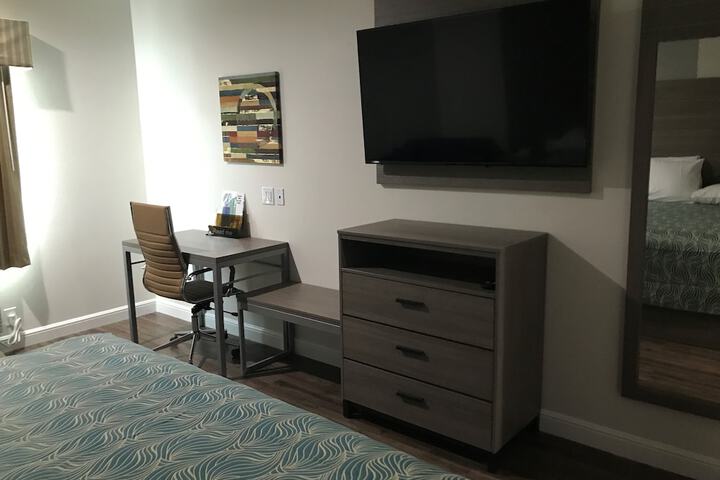 Room 7 of 16