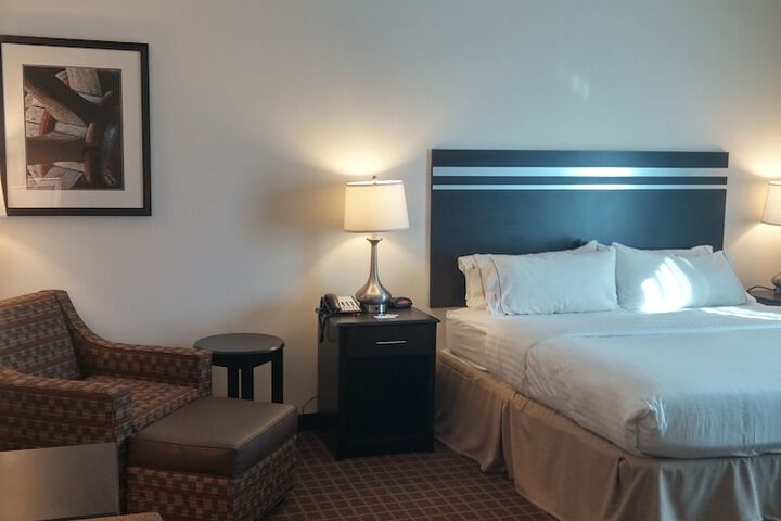 Holiday Inn Express & Suites Golden - Denver Area by IHG