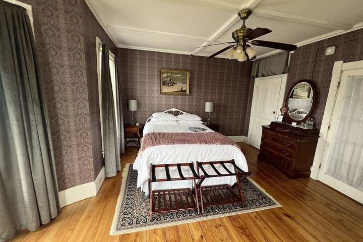 Room 7 of 30